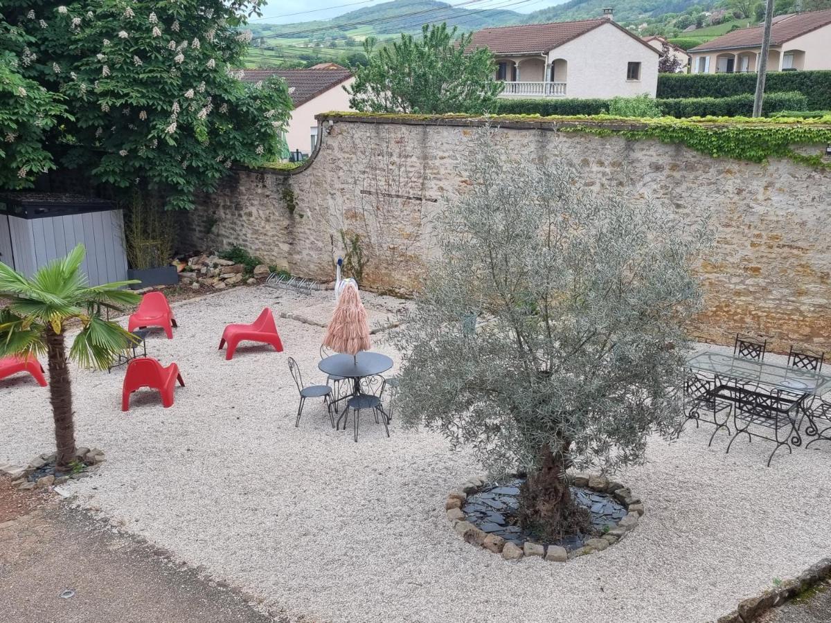Le Manoir- Cluny Bed & Breakfast Екстериор снимка