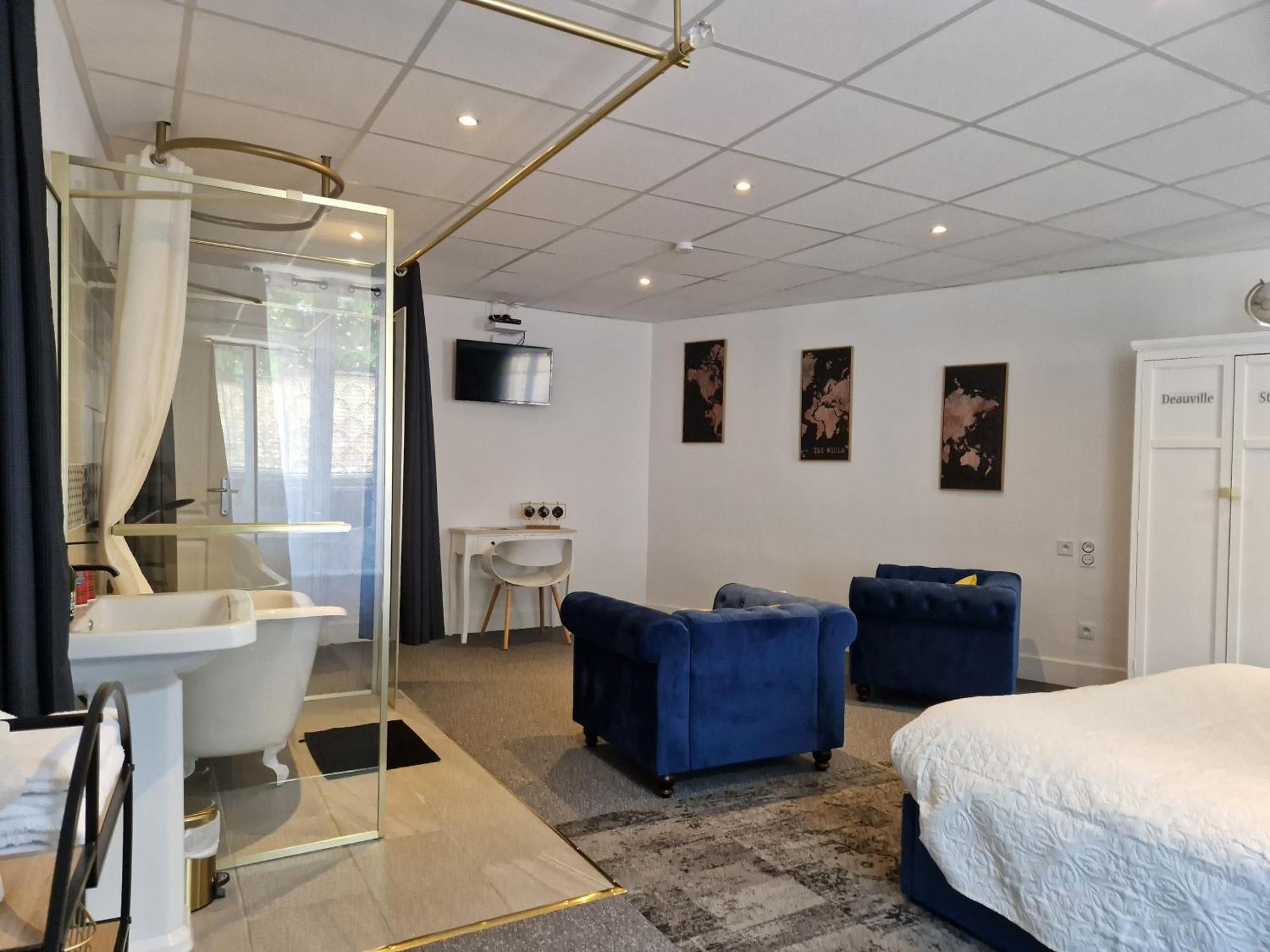 Le Manoir- Cluny Bed & Breakfast Екстериор снимка